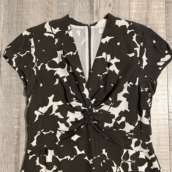 Banana Republic Silk Cap Sleeve Floral Midi Dress - Picture 10 of 12